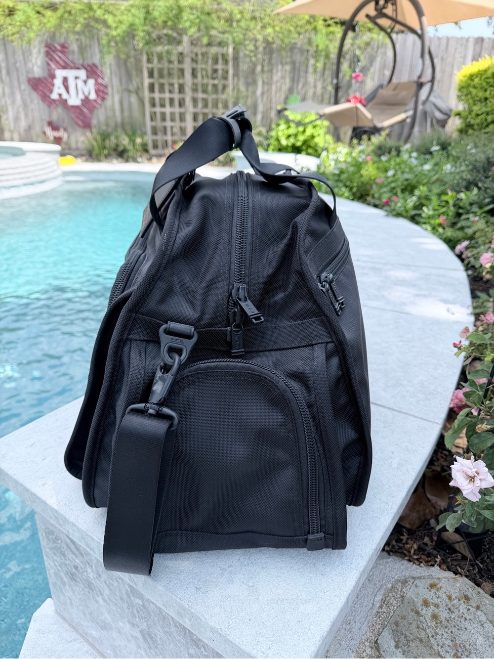 Tumi Alpha Sport Duffle (never used) - Picture 2 of 14